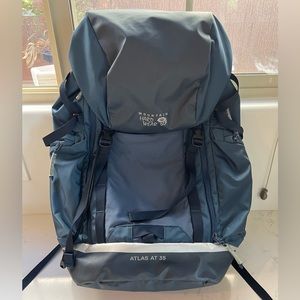 Mountain Hardwear Atlas 35 Commuter Backpack